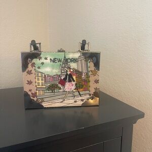 Stylish New York Cityscape Clutch